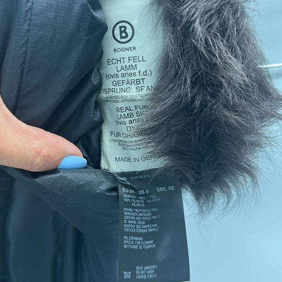 Bogner black ski jacket with lamb fur removable collar and suede fringe XS $2200 - Picture 16 of 16
